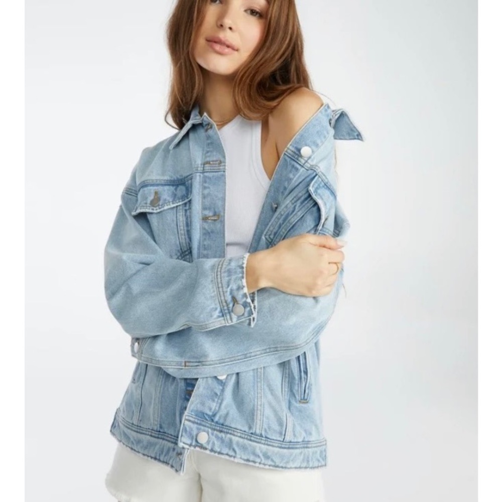 Oversized Denim Jacket - Picture 3 of 6
